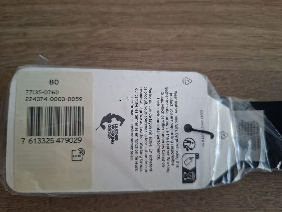 Pasek levis  czarny mat 80cm nowy