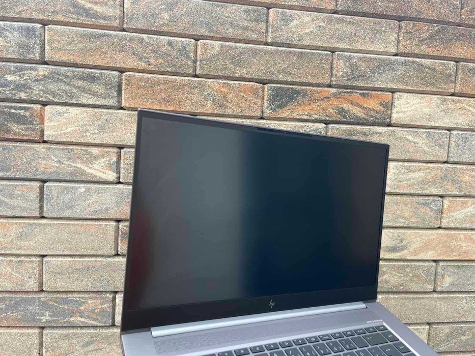 HP ZBook 15 G8 з потужною відеокартою NVIDIA T1200