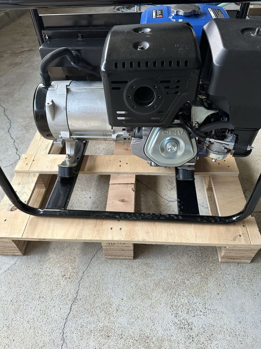 Gerador Powered PGG6500C 5.5 kva