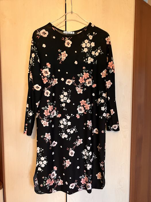 Sukienka Boutiqua r. 38