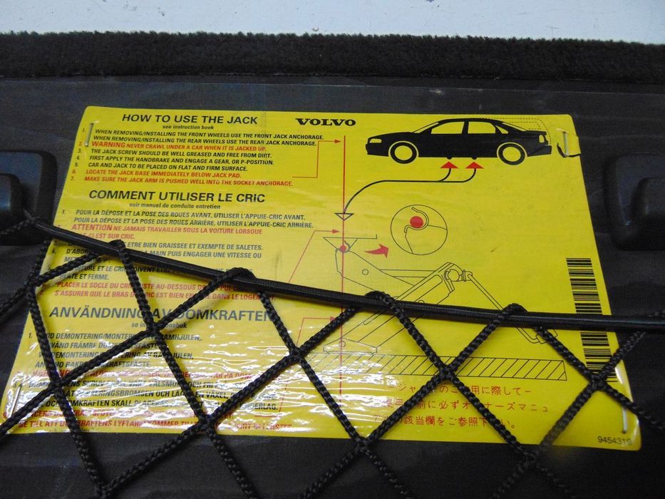 Volvo V70 chão da mala