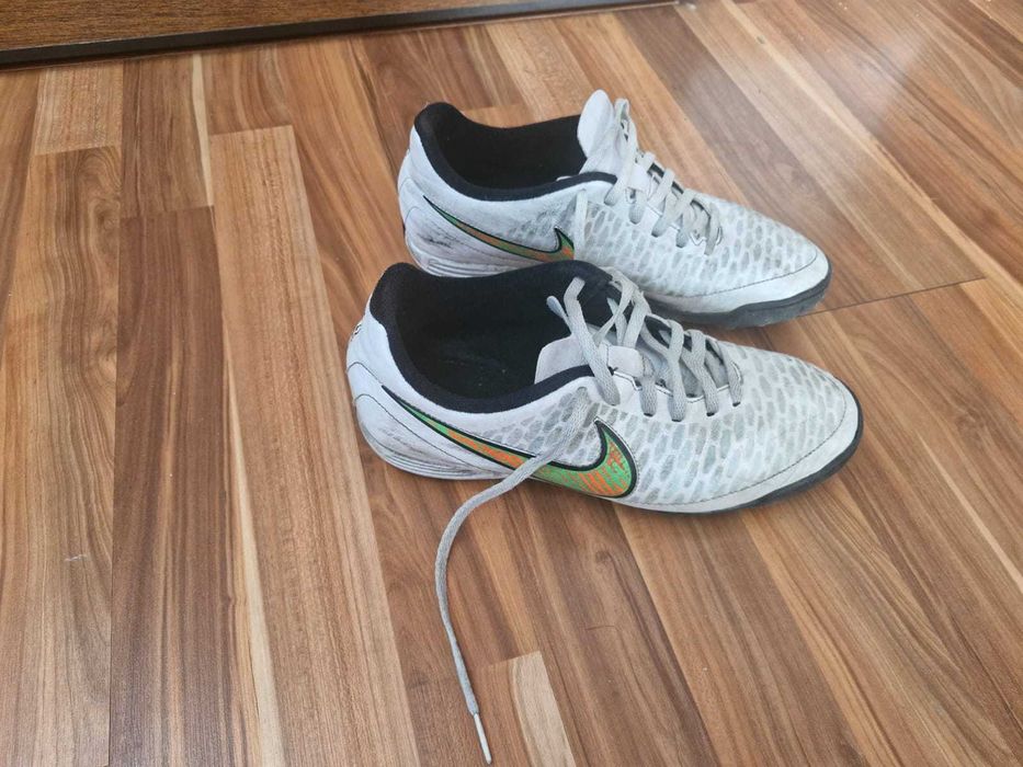 Chuteiras Turf Nike Magista 43