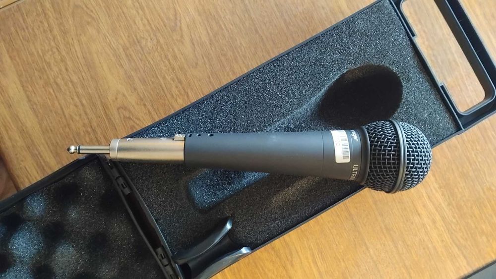 Microfone Behringer Ultravoice XM8500 - Como Novo