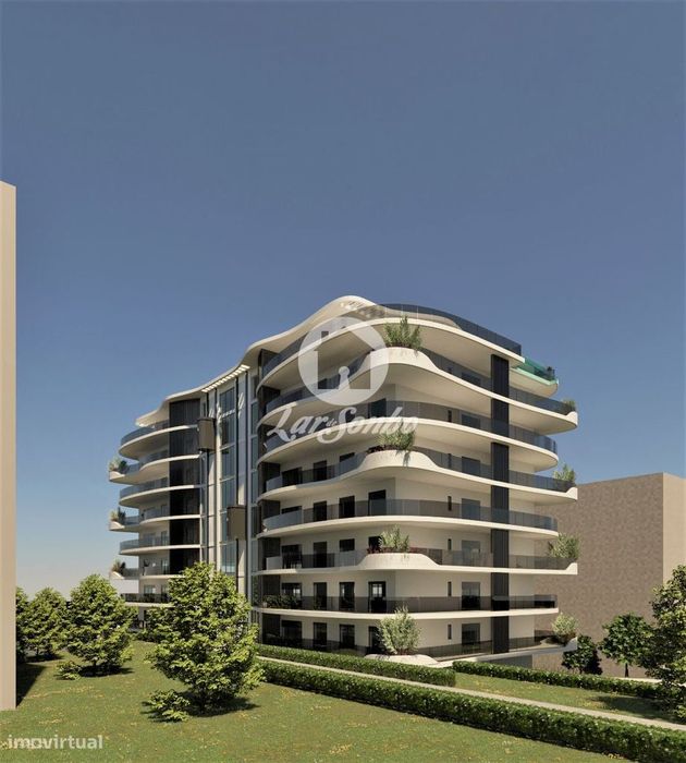 Apartamento T3 NOVO, com G.F. em Braga
