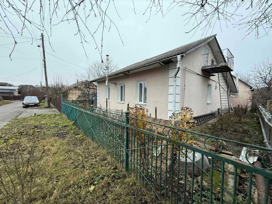 Затишний будинок повністю готовий для проживання, Дубово