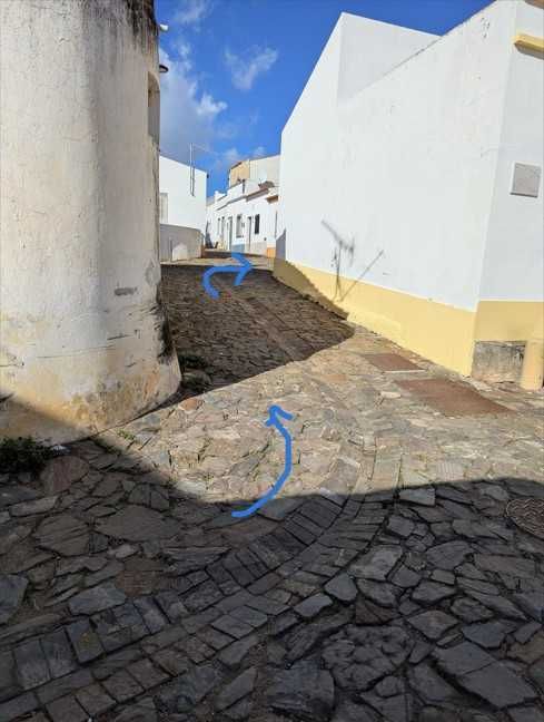 Edificio terreo ruina em Almada d Ouro Castro Marim