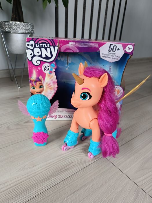 Śpiewająca Sunny na rolkach kucyk My Little Pony