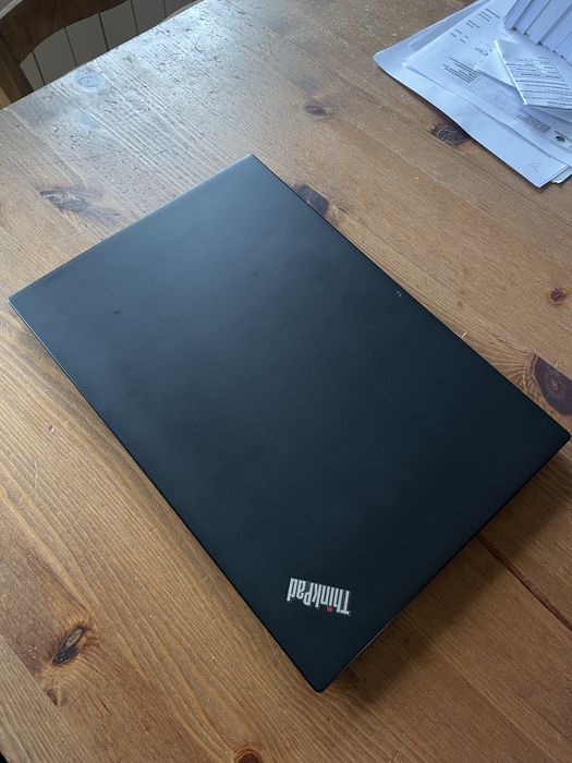 ThinkPad T480s - 14” FHD i7-8650U 16 GB RAM  250 GB SSD Windows 11