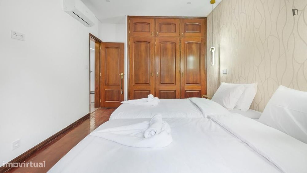 Apartamento com 2 quartos - localizado em Amadora Lisbon