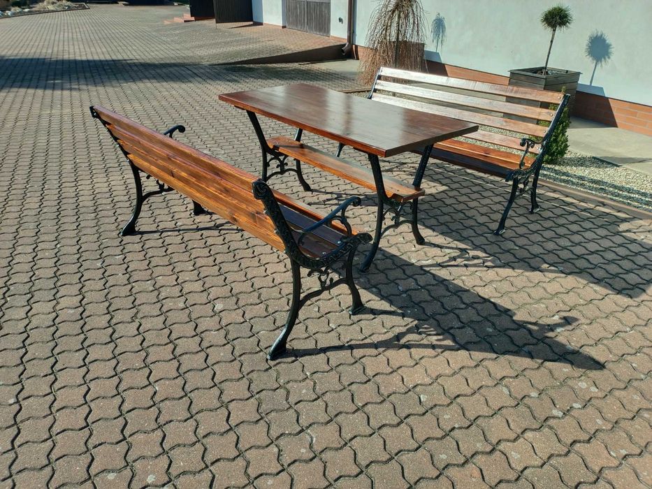 Komplet ogrodowy - stół + dwie ławki