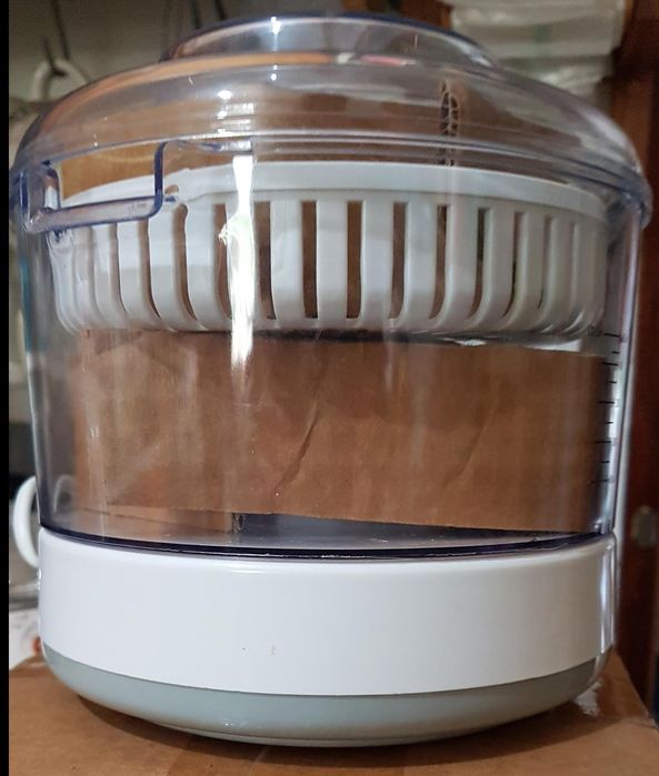 Espremedor de citrinos Novo/Nunca Usado (Tamanho reduzido)