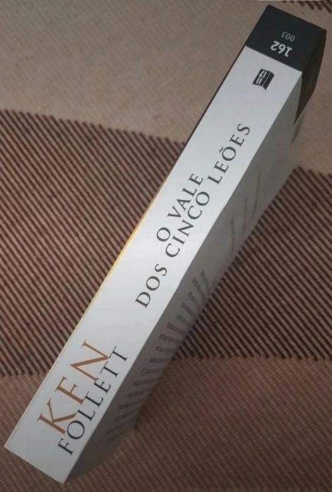 Livro O Vale dos Cinco Leões - Ken Follet