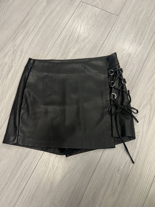 Спідниця шорти з екошкіри