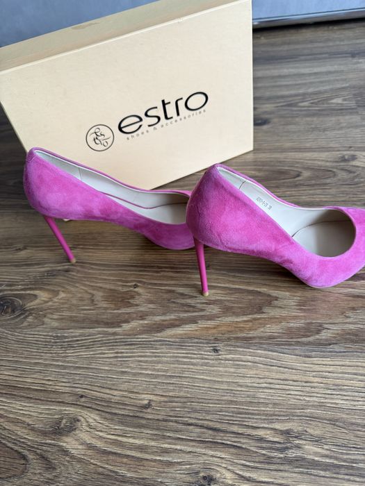 Туфлі  жіночі Estro