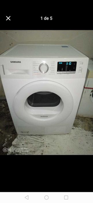 Máquina de secar roupa