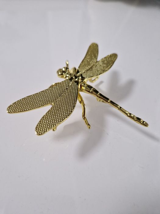 Libelinha dourada lindíssima.  Nova