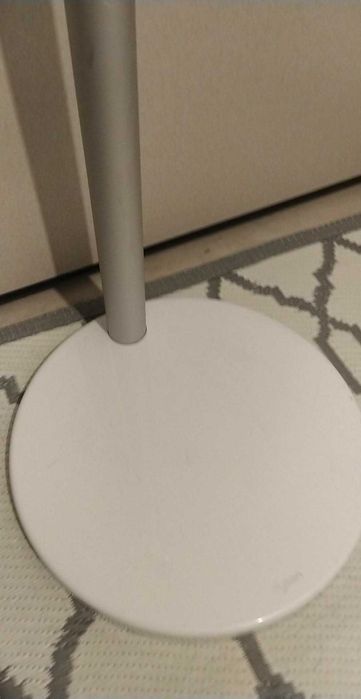 Stacja dokująca DYSON  V12, stojak jak nowy