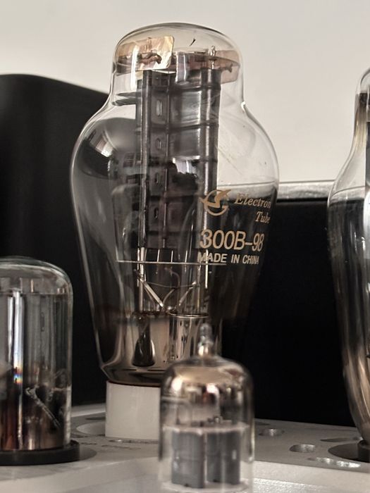 Wzmacniacz lampowy Yaqin MS 300C lampy 300B