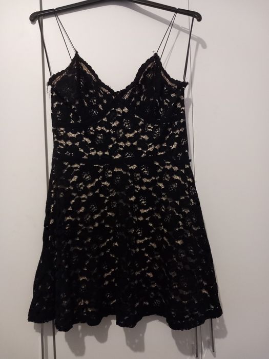 Vestido em renda preto