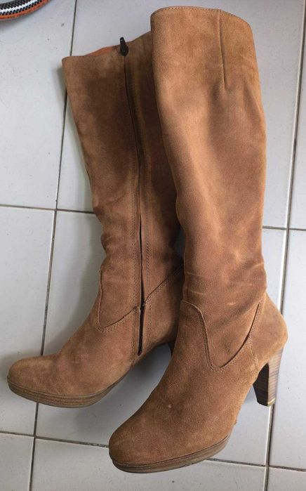 Botas em Pele Cor Camel - Tam. 36 - Mulher - NOVAS