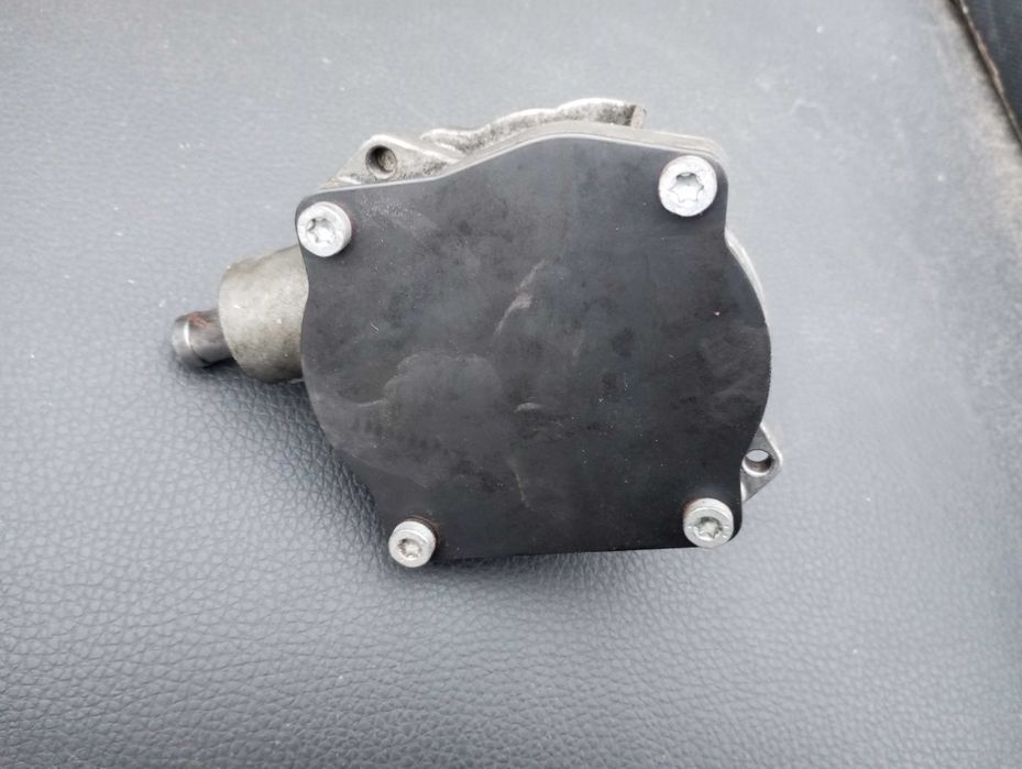 Вакуумный насос BMW e70,e60,e90,e65 N52 751945710