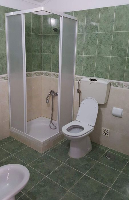 Alugo quartos em apartamento perto do ULO peniche