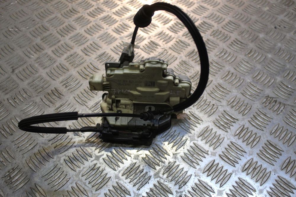 ZAMEK DRZWI LEWY TYŁ 7 PIN VW PASSAT B6 3C4839015A