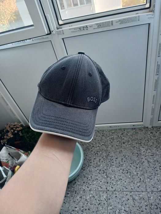продам кепку BOSS