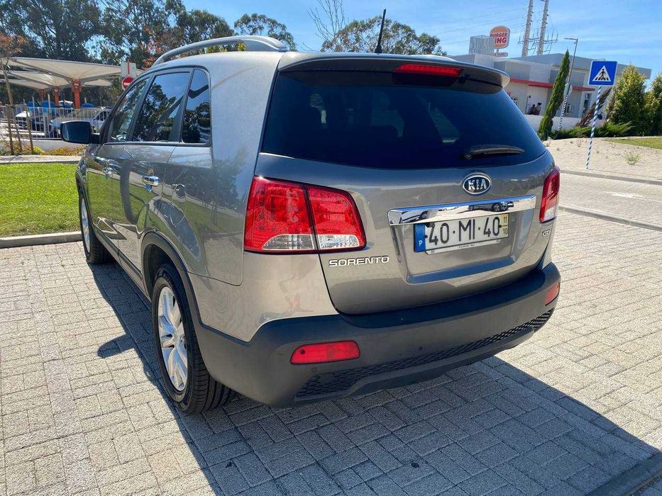 Kia Sorento 2011 2.2 gasoleo caixa automatica
