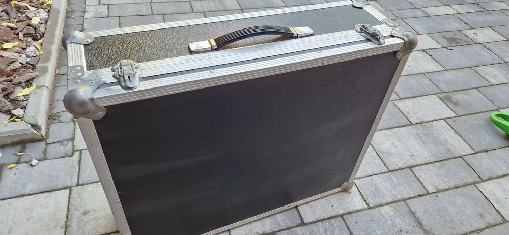 Yamaha EMX 5000 -20 power mikser