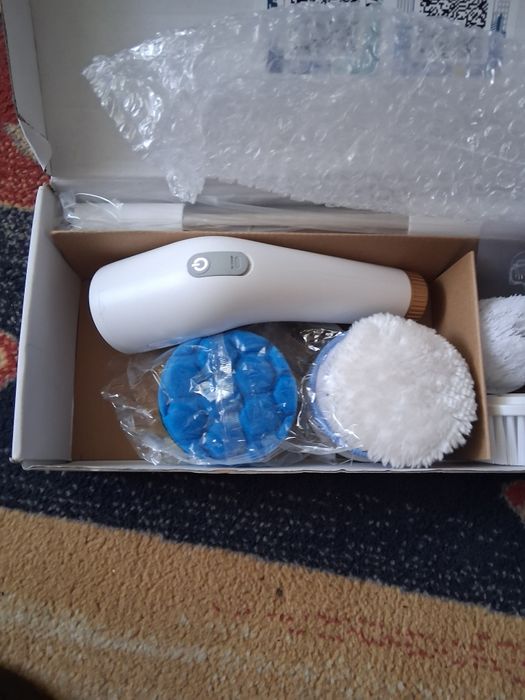 Szczotka do czyszczenia  obrotowa bezprzewodowa