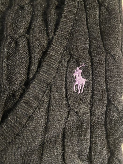Malha da Ralph Lauren decote em V preta