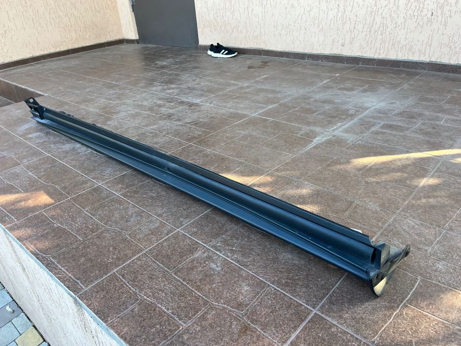 Продам левый порог мазда сх30 2024 год и правый 100$ штука