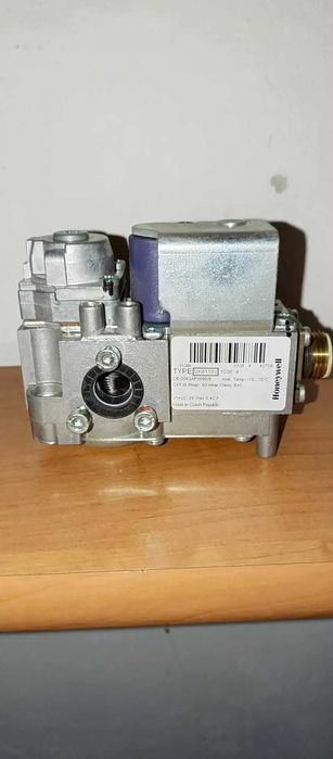 Elektrozawór gazowy Vaillant Honeywell VK 8115V