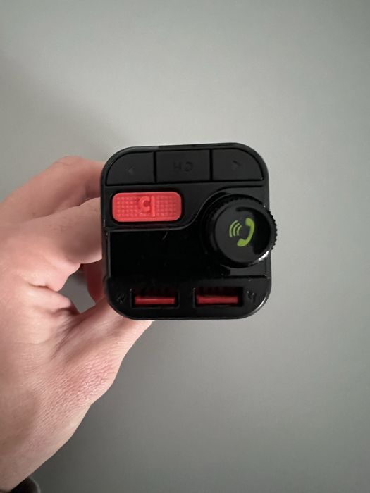 Transmissor FM Bluetooth para carro com 2 portas USB