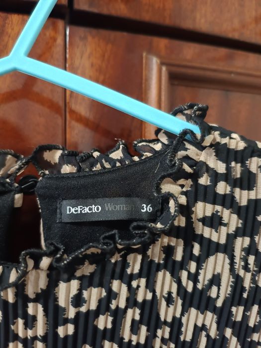 Класна плісирована шифонова леопардова сукня DeFacto 36 розмір