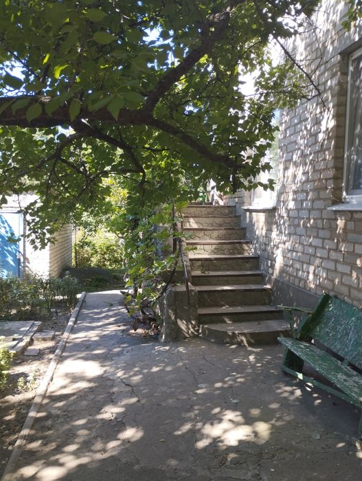 Продам квартиру в селищі Березнегувате