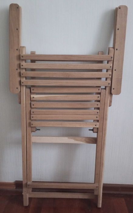 Деревянный раскладной стул (кресло) для сада или двора