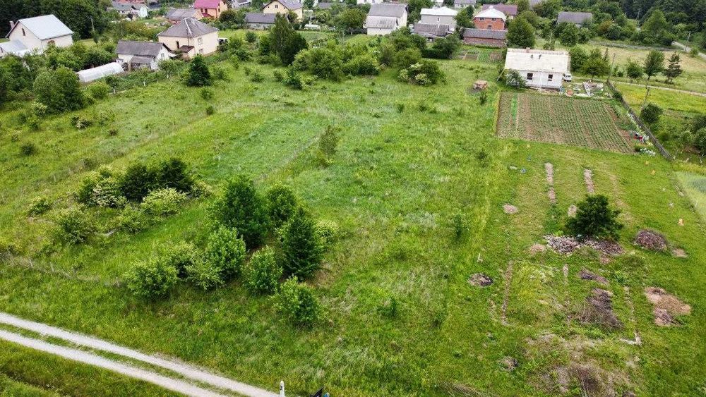Продається ділянка 15 соток під будівництво. Павлівка. Комунікації, будинки, асфальт