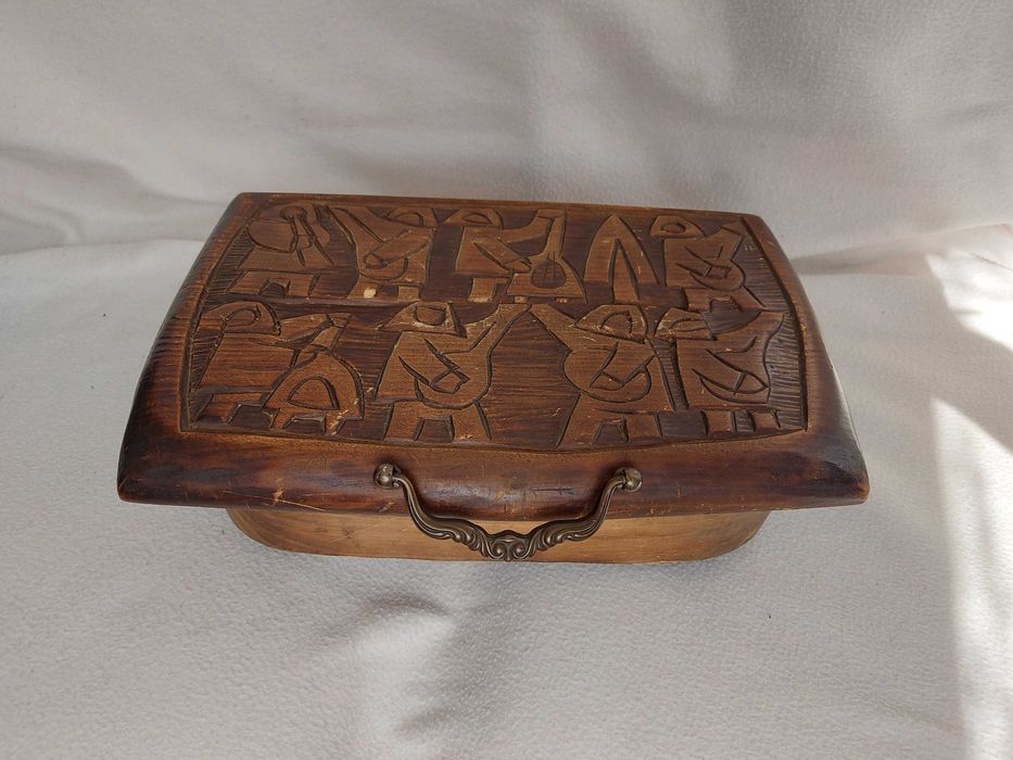 Pudełko skrzynka kasetka vintage folk drewniana rzeźbiona