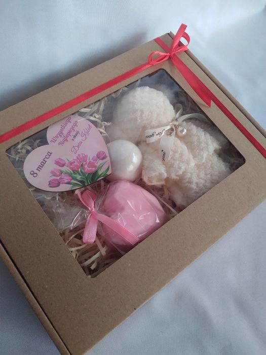 Zestaw prezentowy Dzień Kobiet, upominek, prezent