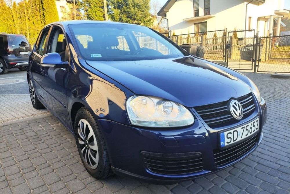 Volkswagen Golf 1.4 бензин 2006 рік