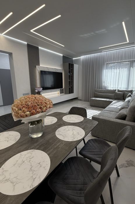 Современный уютный дом на Чубаевке / Фонтан