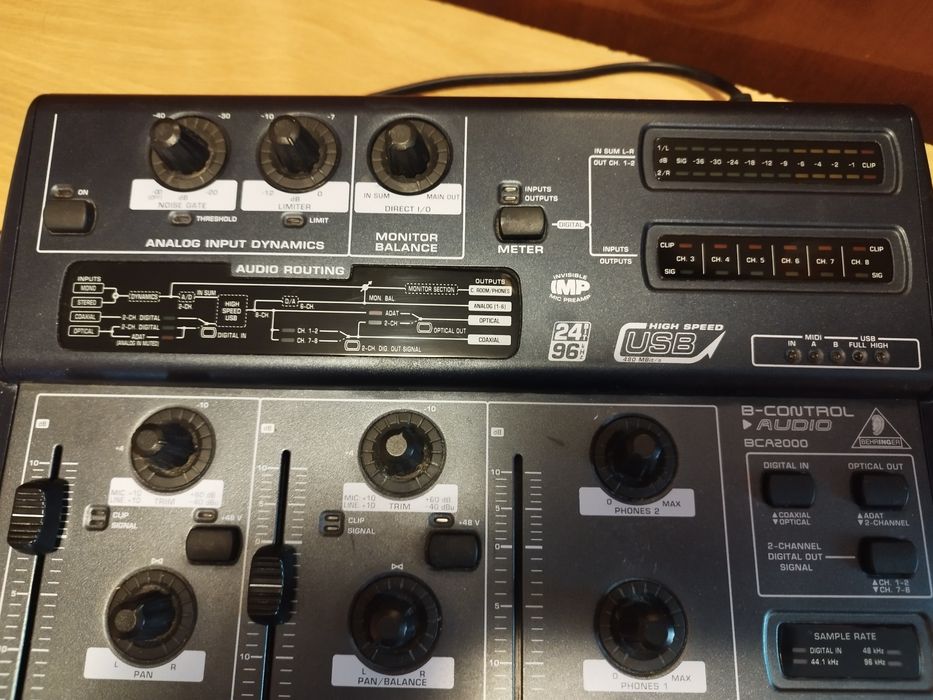 Behringer BCA2000 MIDI Interface