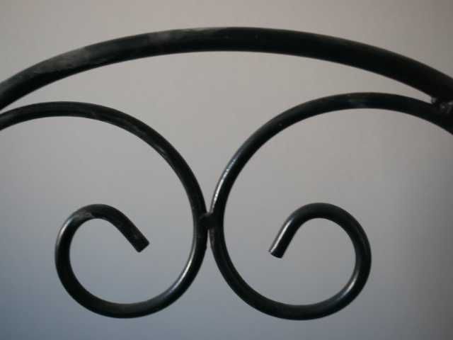 Cadeira Vintage em Ferro (Toda em Metal) - Ideal p/ Jardim ou Restauro