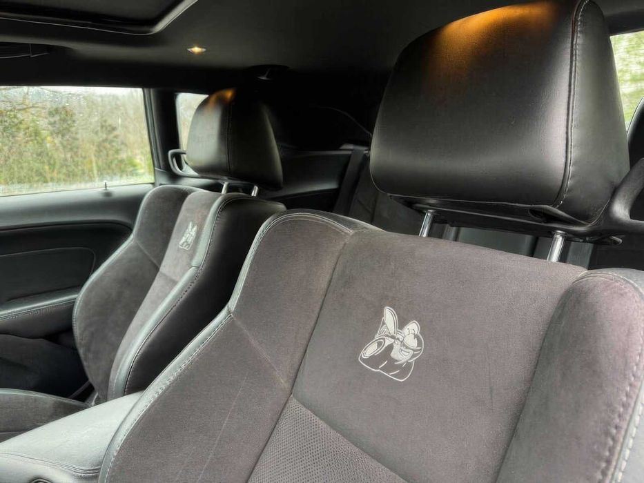 Dodge Challenger      2017