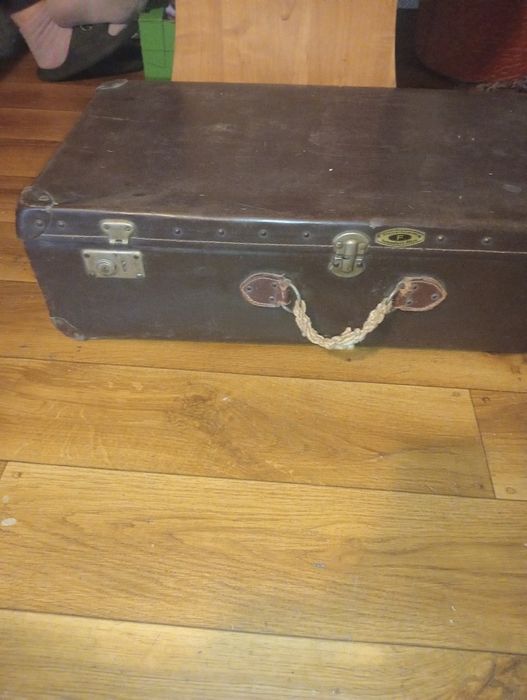 Stara walizka skórzana retro USA Fibre