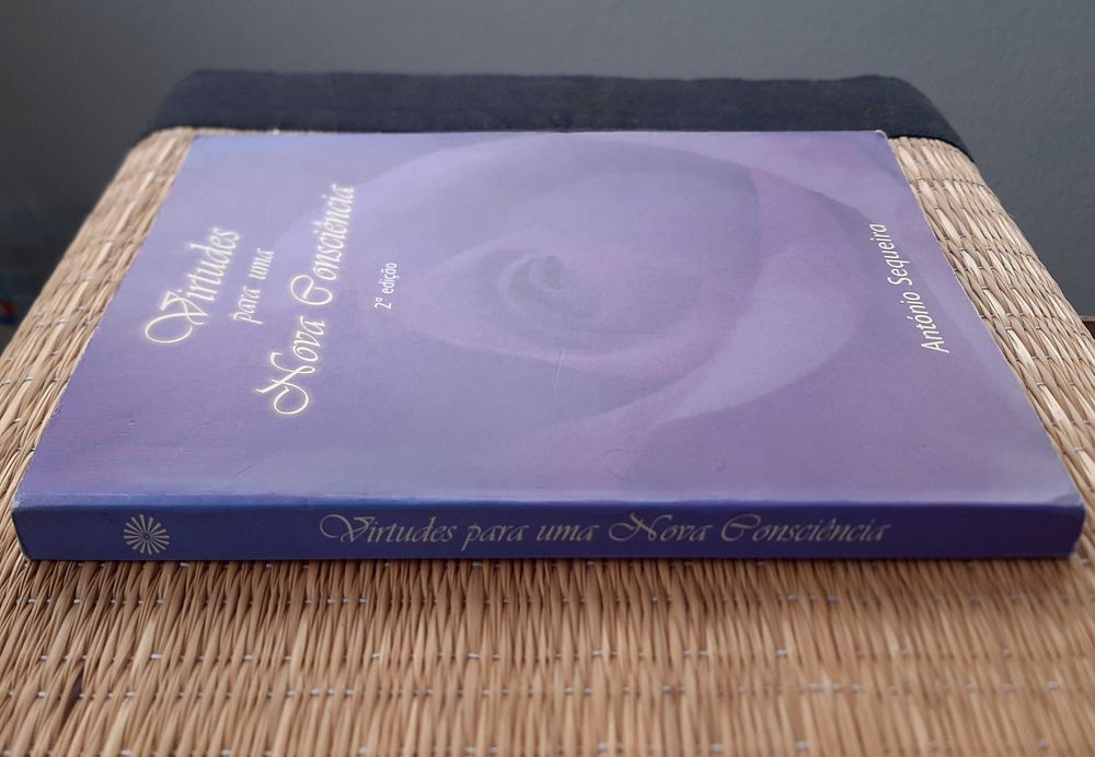 Livro "Virtudes para uma Nova Consciência" - António Sequeira