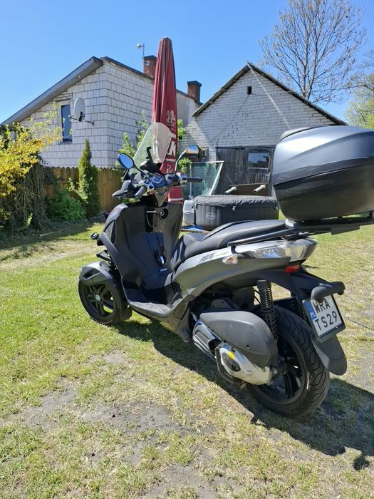 Skuter piaggio mp3 300