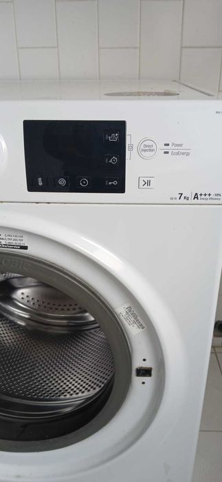 Máquina de lavar e roupa Ariston (7Kg) A+++